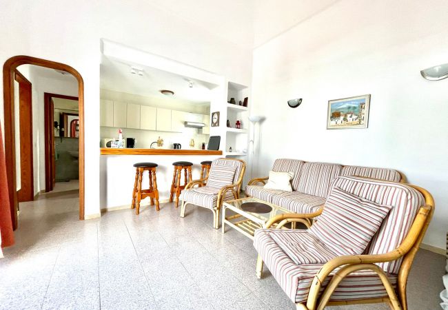 Ferienwohnung in Charco del Palo - Apartment for nudists, with pool and near the beach